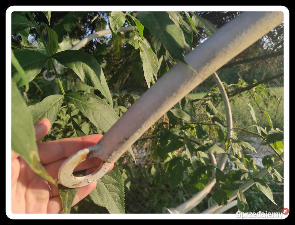 Wysoki metalowy ciężki kwietnik na wiszące mazowieckie Płock