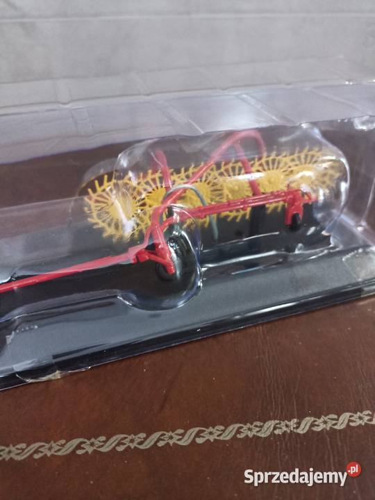 Przetrząsaczo zgrabiarka model w skali 143 mazowieckie Płońsk sprzedam