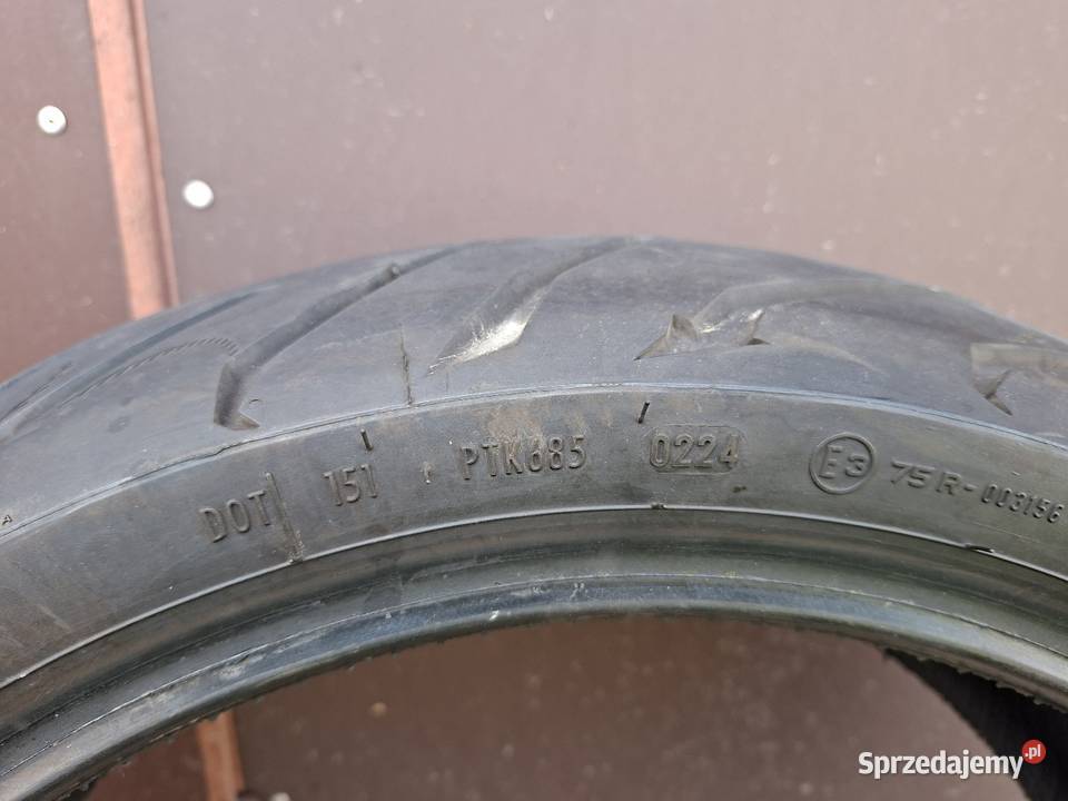Opona Pirelli Angel ST 18055 ZR 17 dot 0224 tył