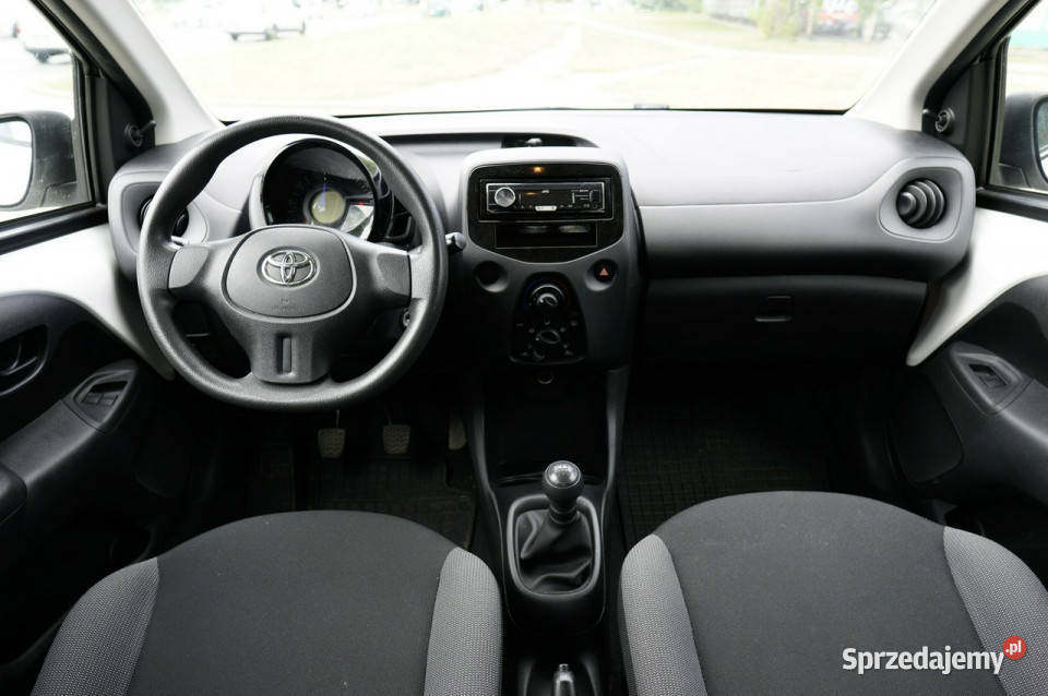 Toyota Aygo 10 72 5d hatchback facelift II 2014 Aygo Warszawa