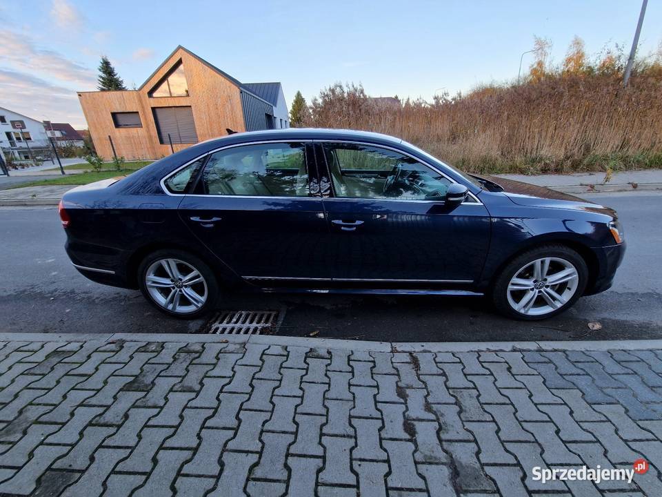 Volkswagen Passat 20 TDI DSG 94 Sedan / Limuzyna Trzebnica
