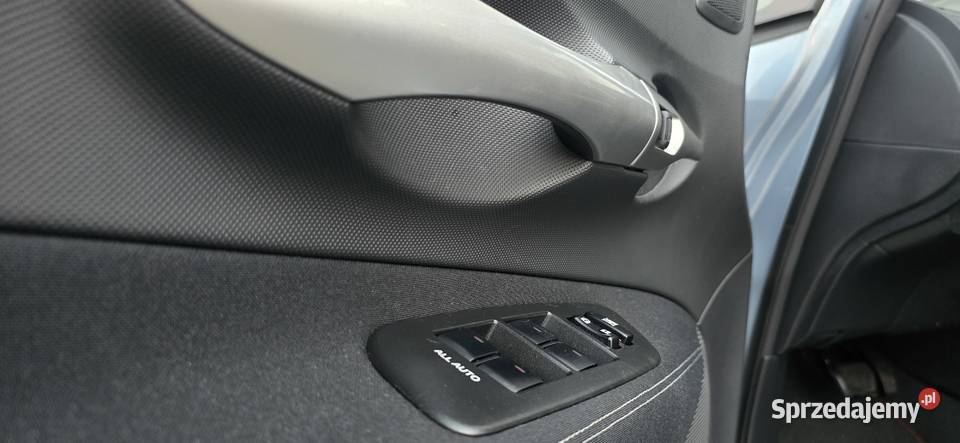 Toyota Auris 18 Hybrid Executive mazowieckie Kobyłka