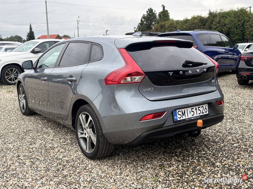 Volvo V40 z 2016r GWARANCJA Paniówki