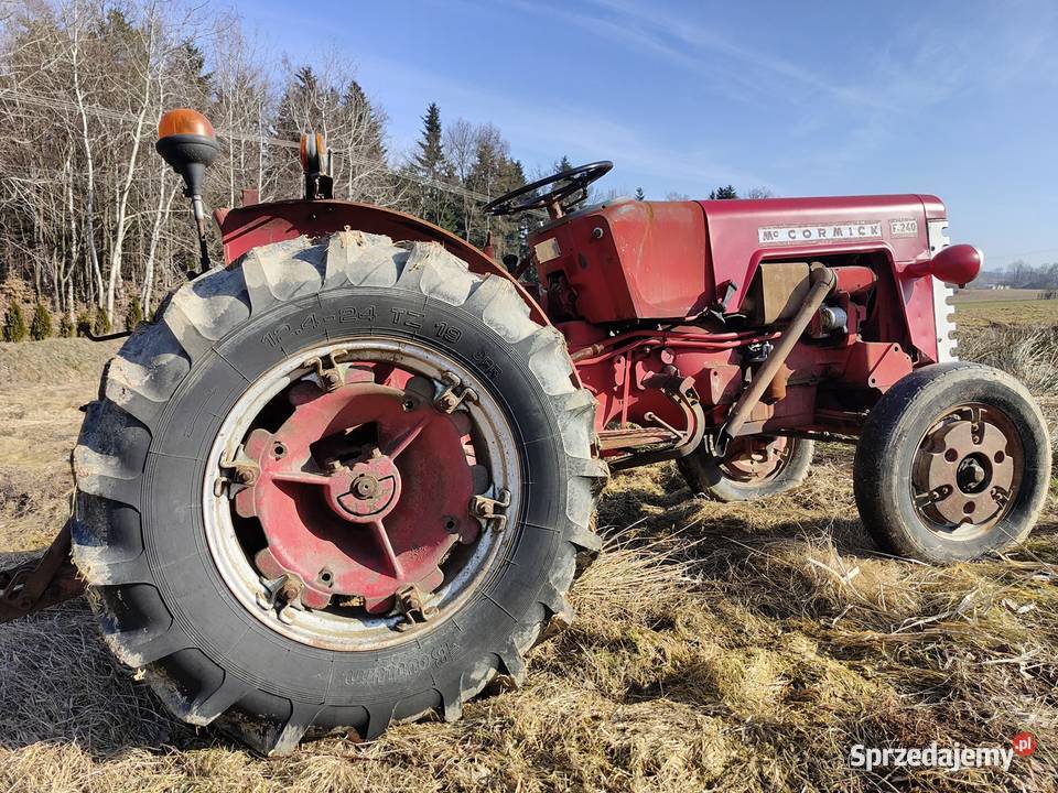 Traktor Ciągnik Sadowniczy Wąski McCormick MC