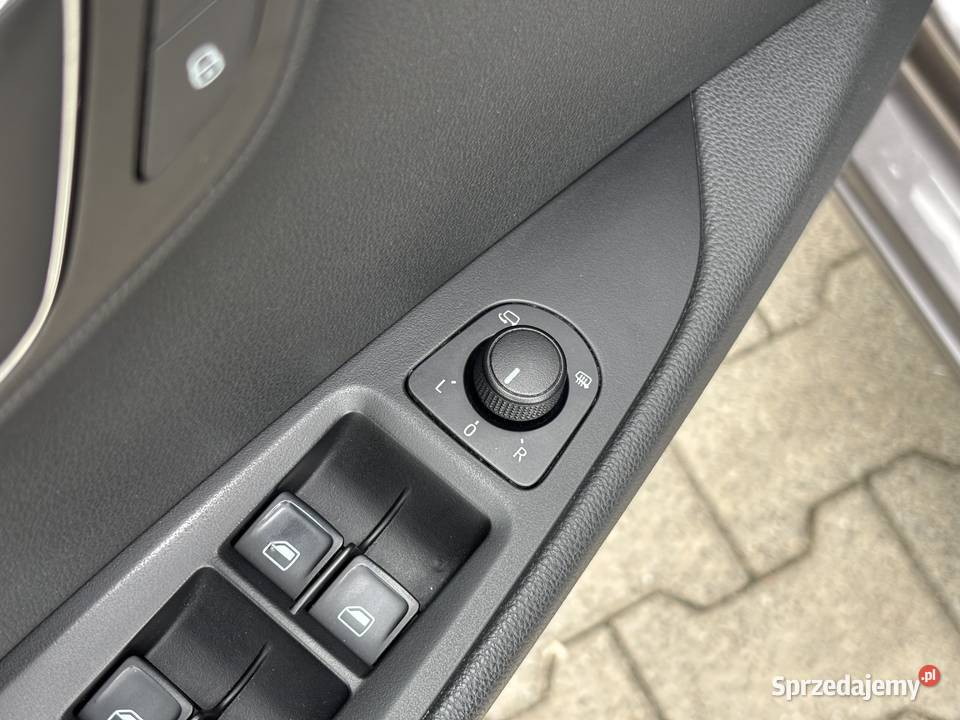 Seat Leon 16 tdi 110 CarPlayAndroid Auto dolnośląskie sprzedam