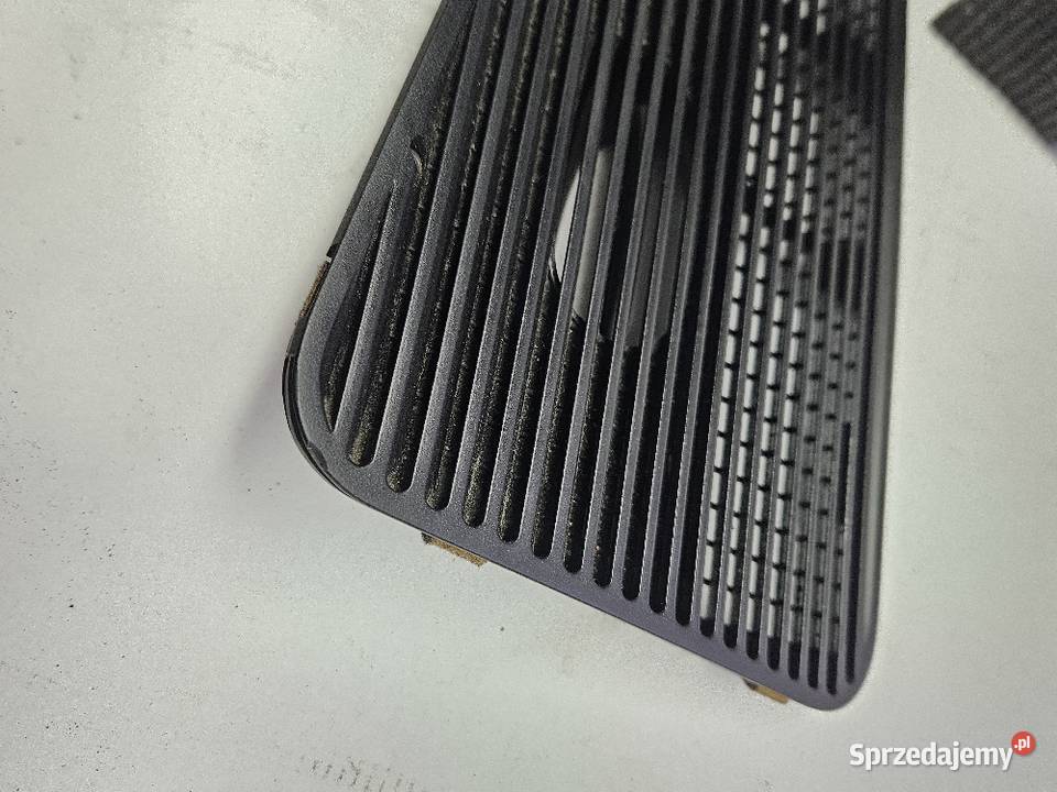 Bmw e32 Kratka nawiewu deski rozdzielczej Lublin