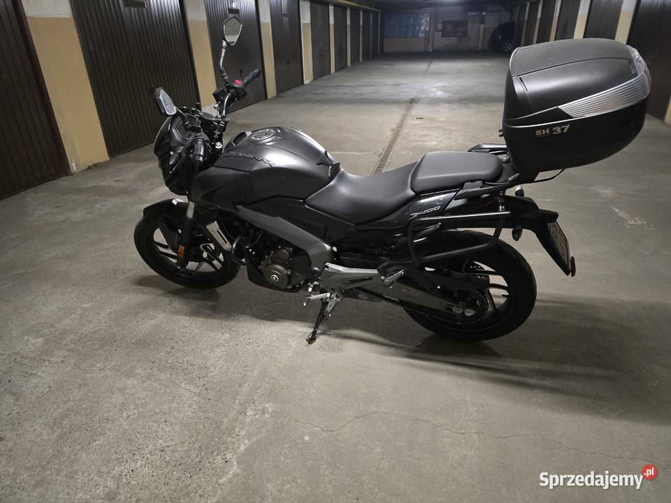 Bajaj Dominar 400 Czarny super stan akcesoria Tarnów
