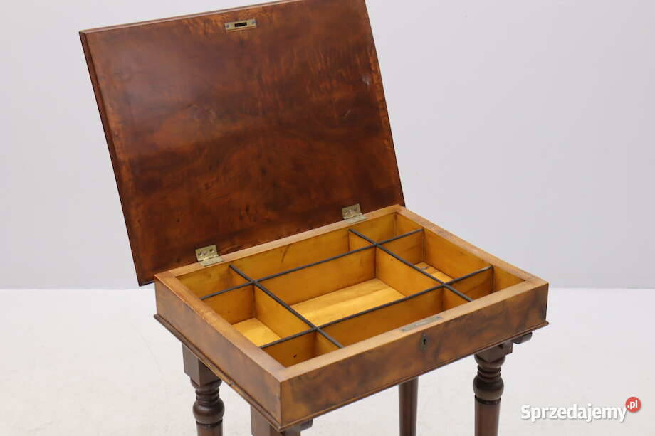 Stara konsola nickiak Budzyń