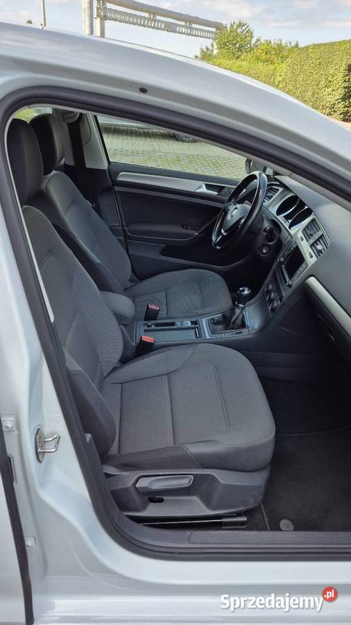 Volkswagen Golf 7 16 diesel 2017 radary aktywny Stargard