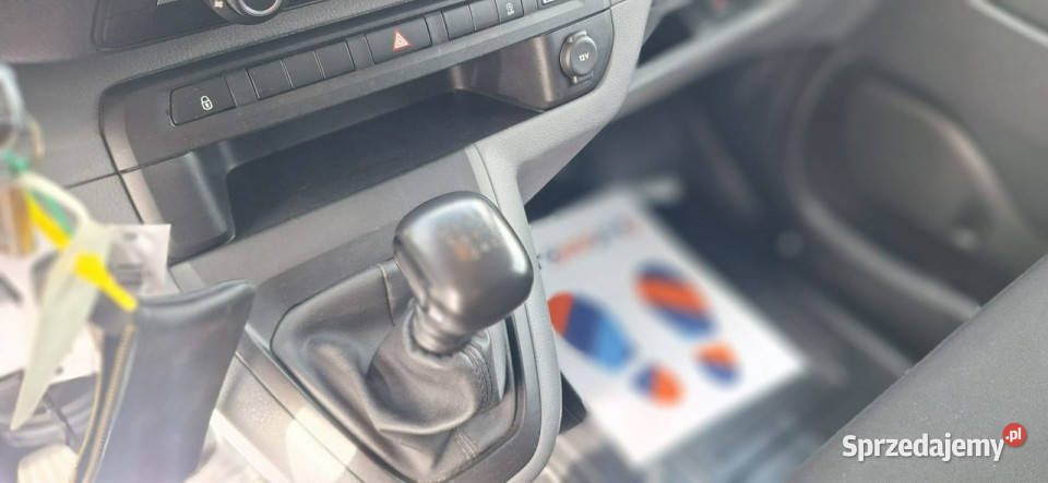 Toyota ProAce brygadówka long 6 osobowy mały