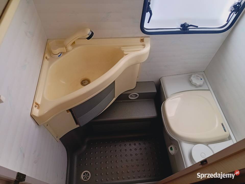 Przyczepa kempingowa campingowa MAŁE DMC kemping Międzybrodzie Bialskie