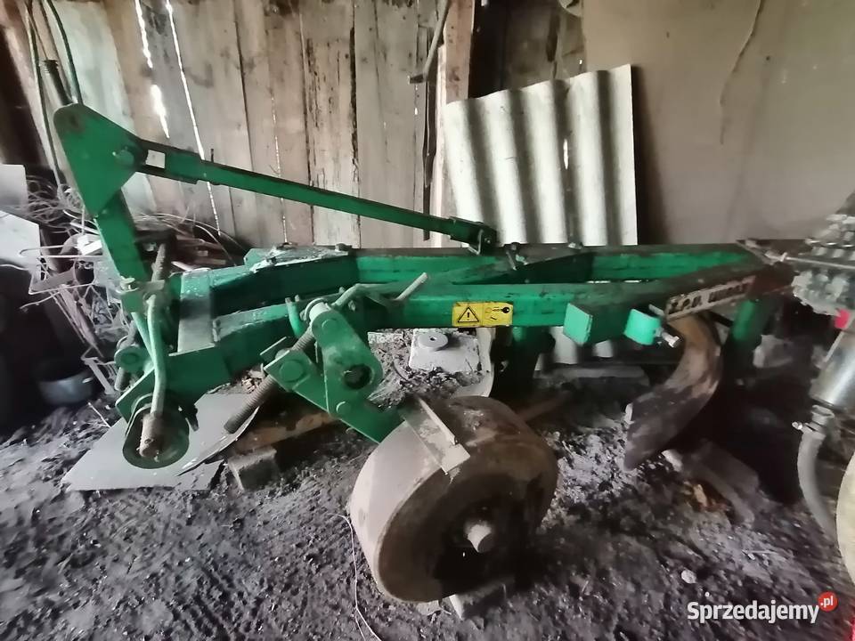 Pług 3 skibowy WIRAX łódzkie Mokra Prawa