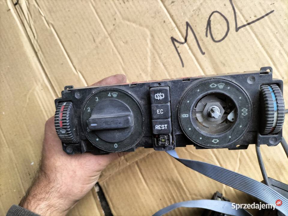 Panel Nawiewu Mercedes W202 2028300985 panele sterowania, przełączniki lubelskie