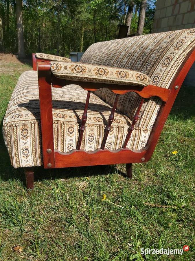 Sofa nierozkladana wisniowe drewno sprzedam