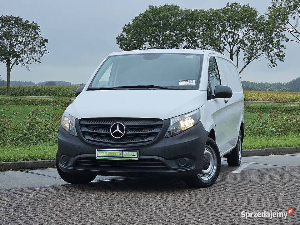 MercedesBenz VITO 110 L2 Airco Carplay blaszak Samochody dostawcze