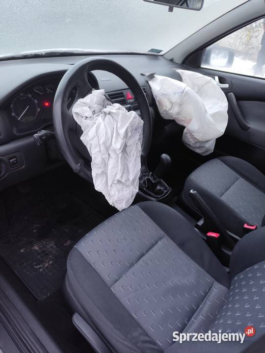 SPRZEDAM SKODA 1 OCTAVIA USZKODZONY Płock