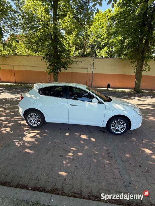 Alfa Romeo Gulietta biały