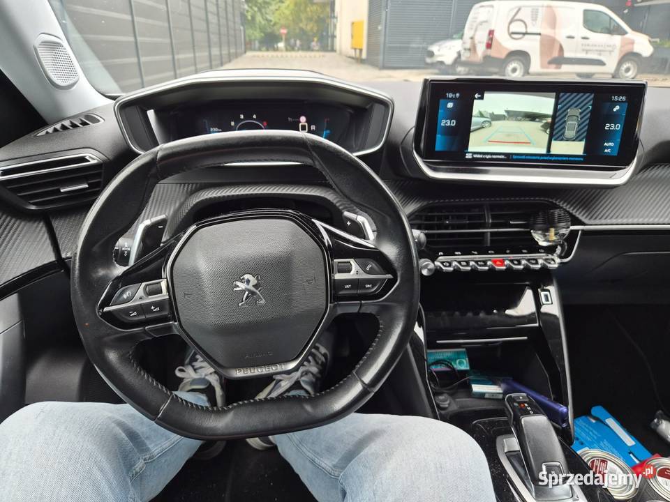 Peugeot 2008 15 BluHdi nieuszkodzony