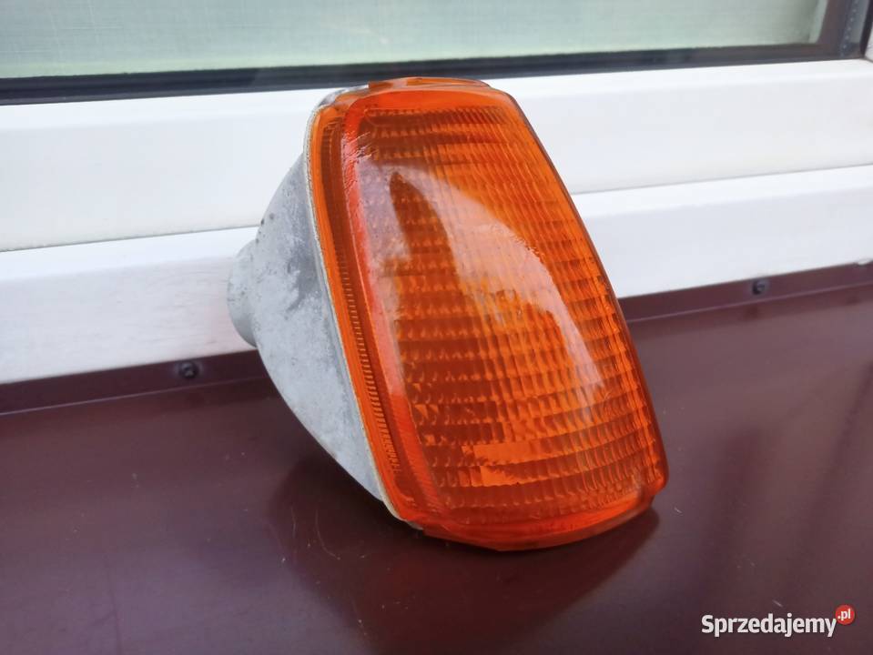 VW Polo III 86c2f kierunkowskaz kierunek migacz osobowe Sieradz