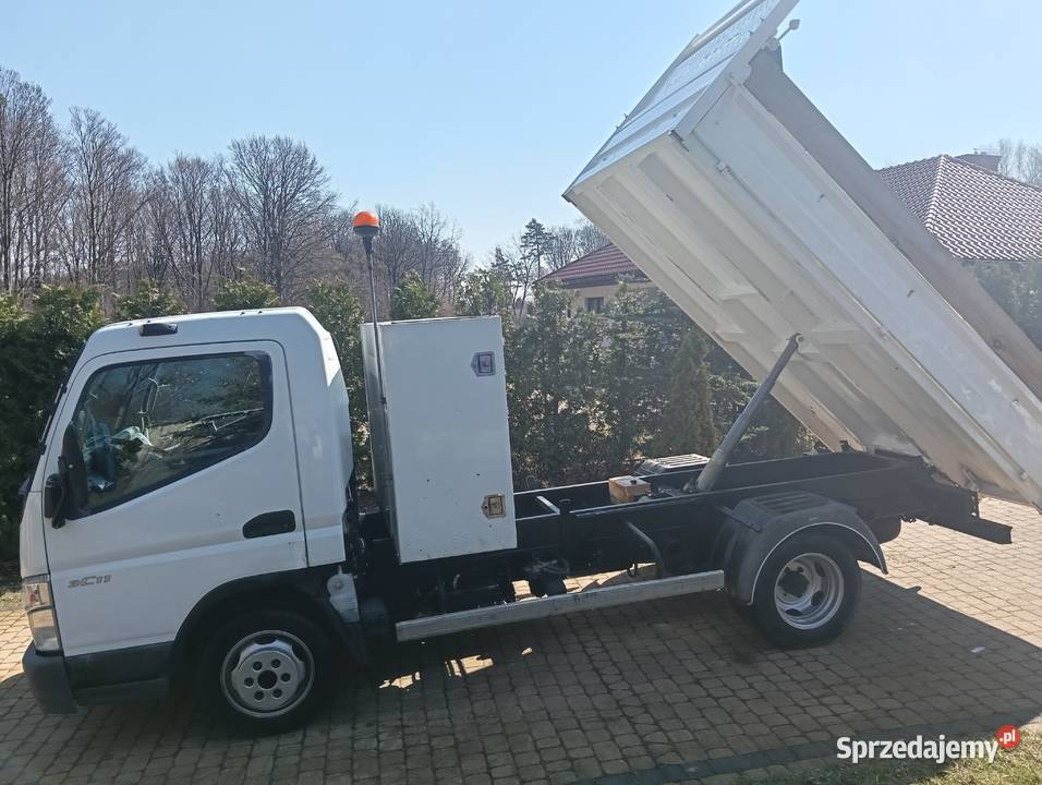 Mitsubishi Canter Fuso wywrotka 35 t brutto Kielnarowa