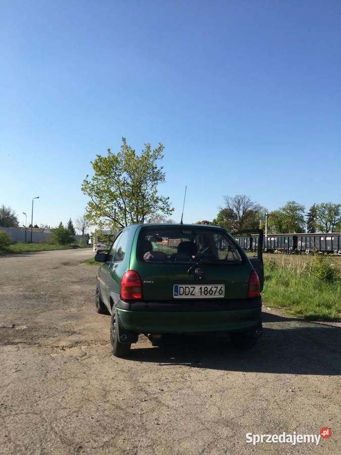 Opel Corsa B Hatchback 10 12V 54 973cm3 sprzedam
