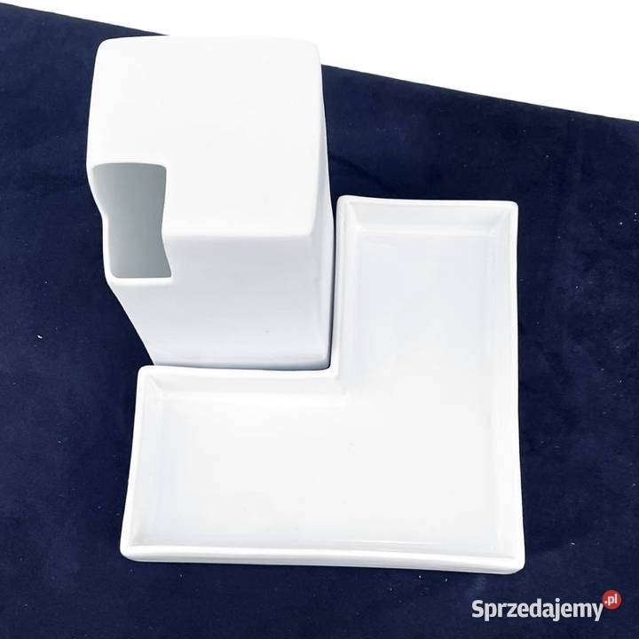 Biały minimalistyczny wazon podstawka Asa Niemcy Porcelana i szkło mazowieckie Warszawa