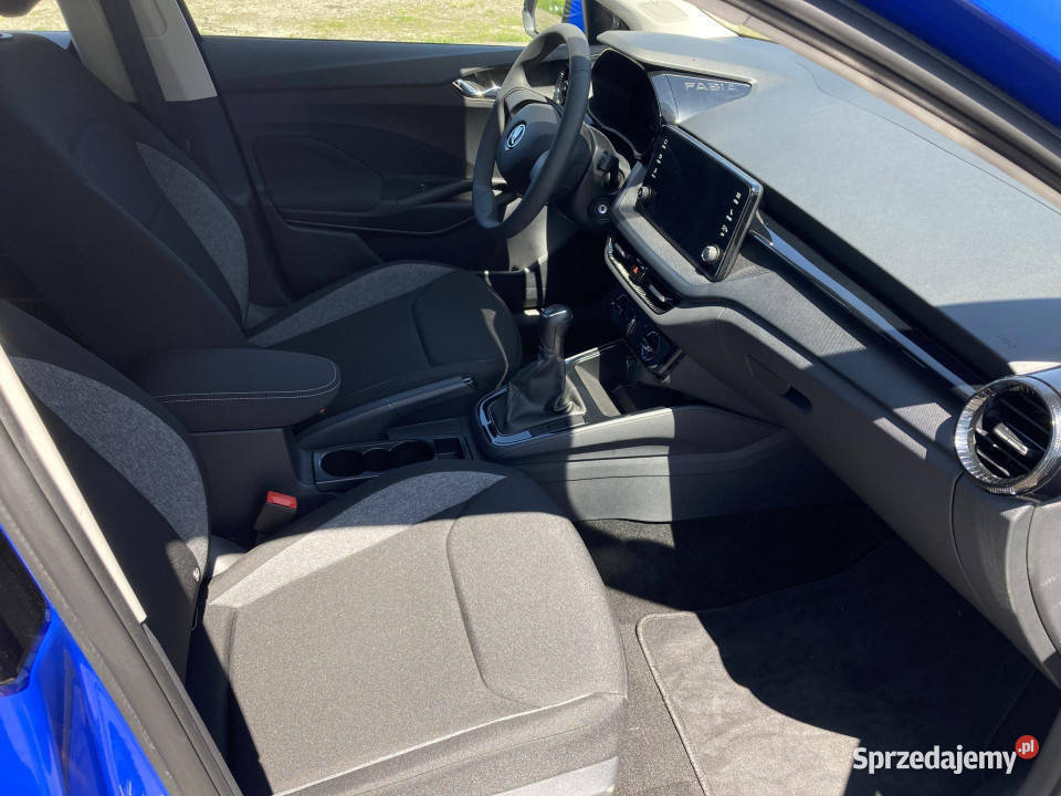 Skoda Fabia Fabia Essence 10 MPI fv23 Salon czujnik zmierzchu