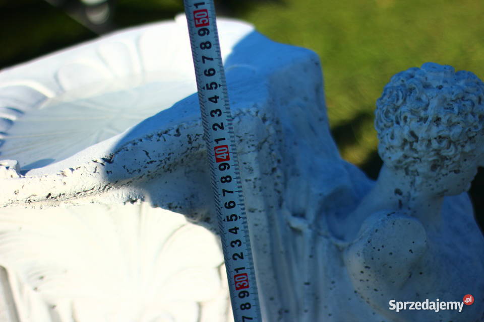 Figury rzeźby ogrodowe betonowe poidełko ptaków Goliszów