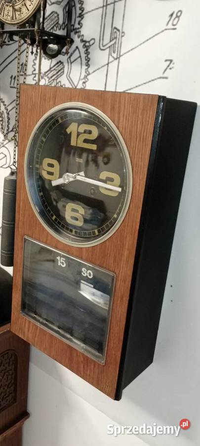 Zegar ścienny Metron z datownikiem 1980 r Żary