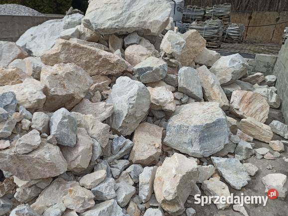 Głaz Kremowy duzy kamień biały jasna skała bryła małopolskie