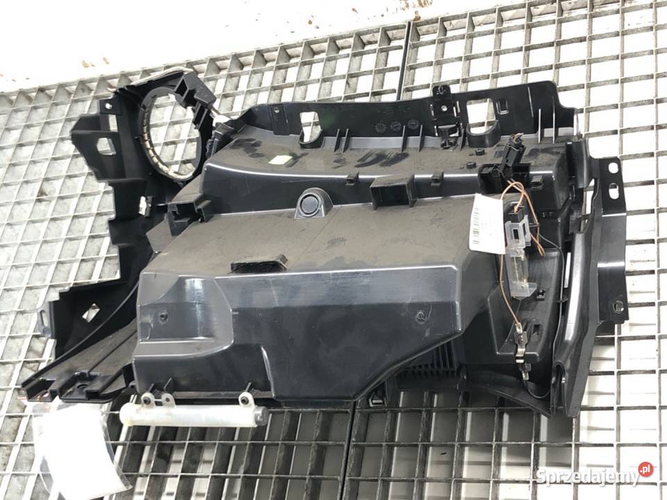 SCHOWEK PASAŻERA MERCEDES C219 SportowyCoupe osobowe