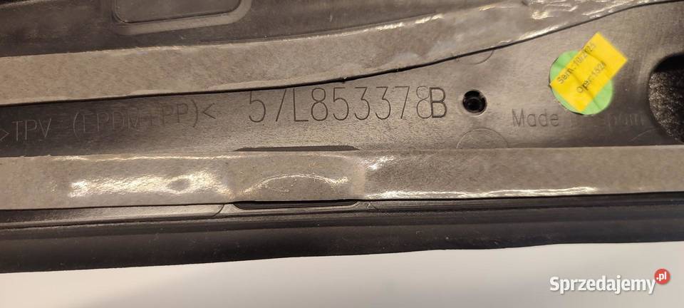 VW TAYRON LISTWA BŁOTNIKA PRAWY TYŁ 57L853378B osobowe dolnośląskie