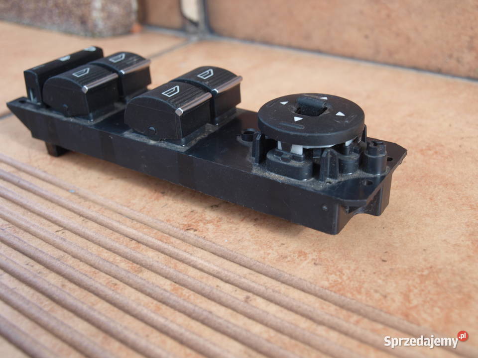 Ford Focus Mk3 panel przełącznik szyb lusterek wielkopolskie