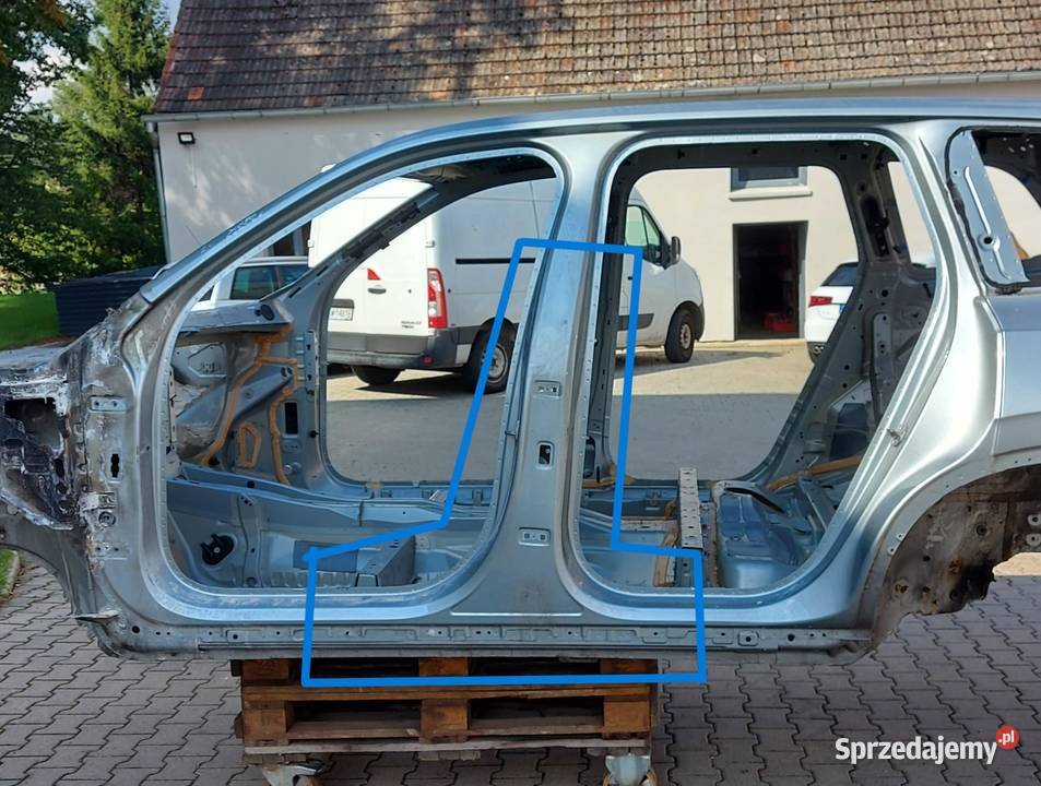Volvo XC90 II D5 Słupek próg lewy 47746