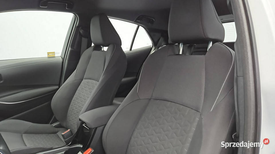 Toyota Corolla 18 Hybrid Comfort Z polskiego hybryda Warszawa