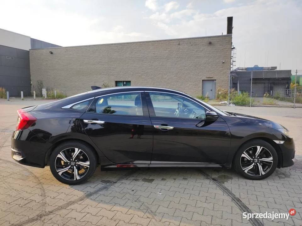 Honda Civic x 15 sedan salon polska ASO bezwypa