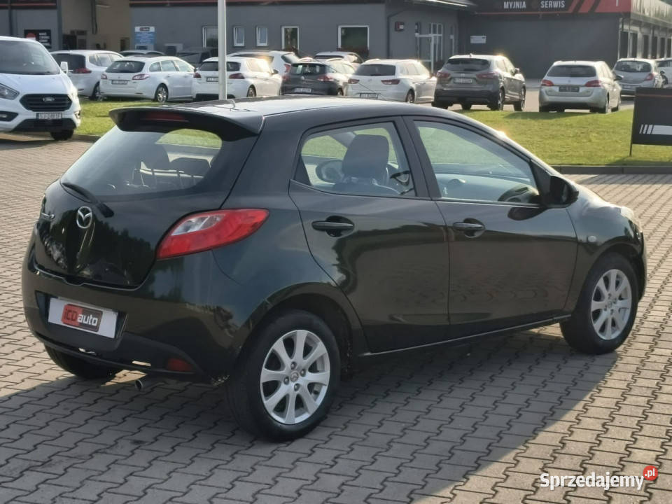 Mazda 2 13 benzyna 75 klimatyzacja mały przebieg 4/5 Kęty sprzedam