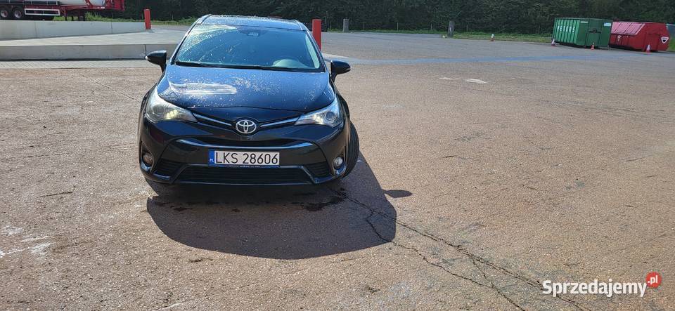 Toyota avensis T27 Rok produkcji 2017 lubelskie Boruń sprzedam
