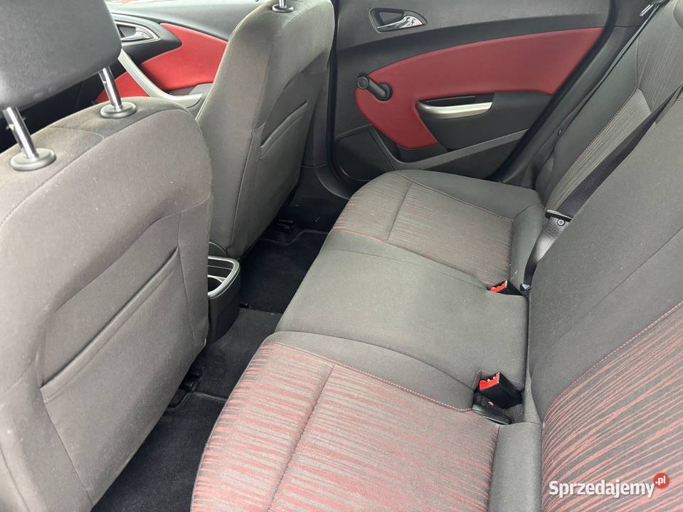 Opel Astra 14 Turbo 140 2010 Rzeszów sprzedam