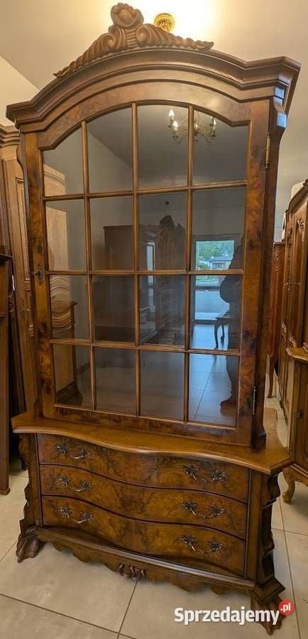 Witrynaserwantka lwie łapy czeczotaszer 1115 Meble Dąbrowa Górnicza