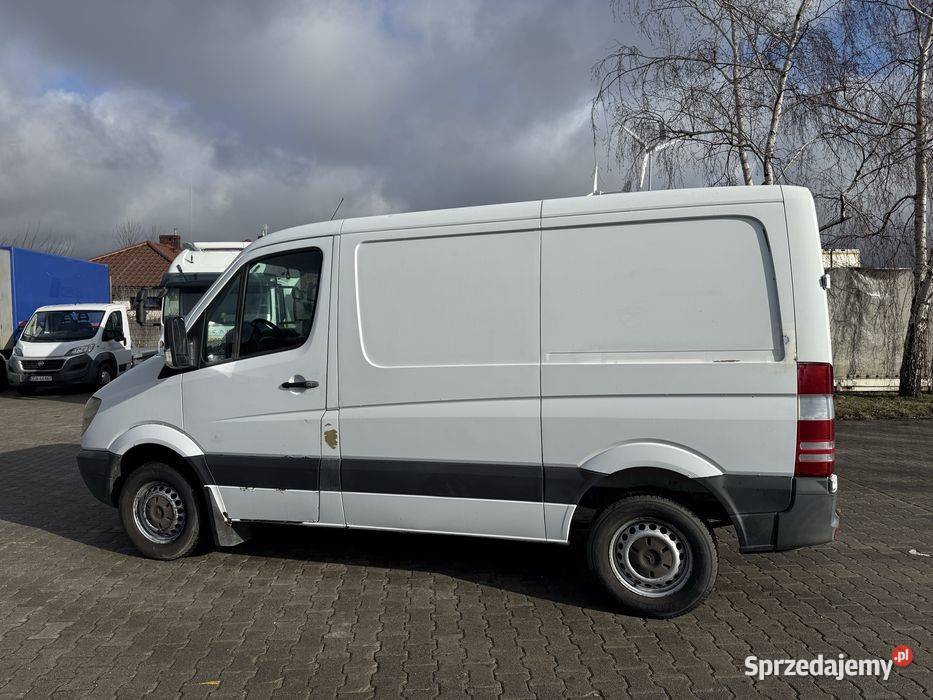 Mercedes Sprinter 311 blaszak 2200cm3 Sobiesiernie