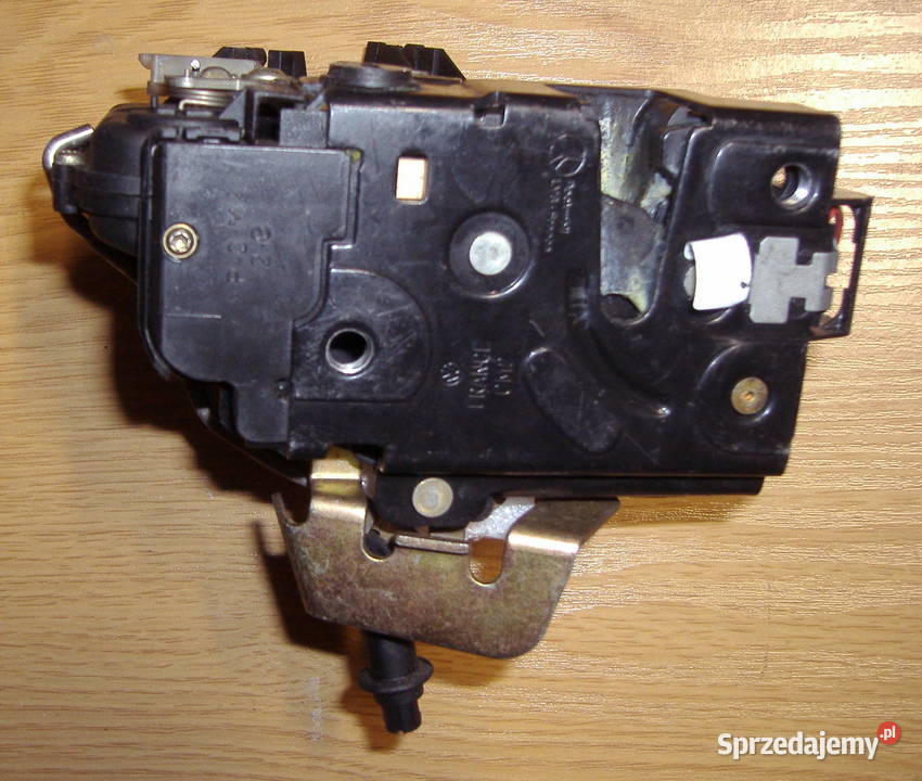 AUDI A6 C5 ZAMEK DRZWI TYŁ LEWY 4B0839015G osobowe Katowice
