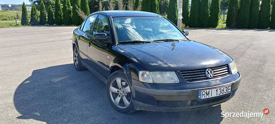 Volkswagen Passat 18 Benzyna LPG 1997 390 000 Jamy