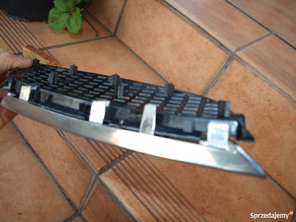 Nissan Almera listwa chrom na grill przód lewa Karoseria wielkopolskie Kalisz sprzedam