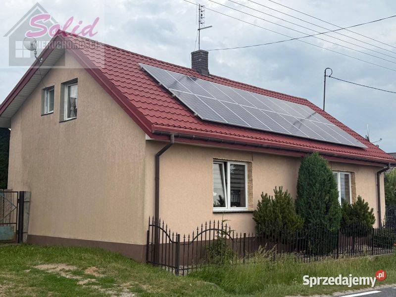 Komfortowy dom rodzinny z garażami i altaną Szczawinek