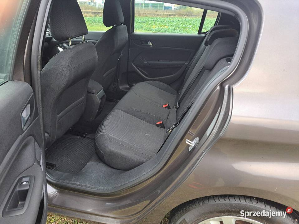 Peugeot 308 12 130 gniazdo USB Obłaczkowo