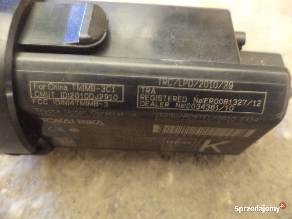 TOYOTA AURIS 2016 PRZELACZNIK STARTSTOP 15F032B Rok produkcji 2017 Układ elektryczny Turek