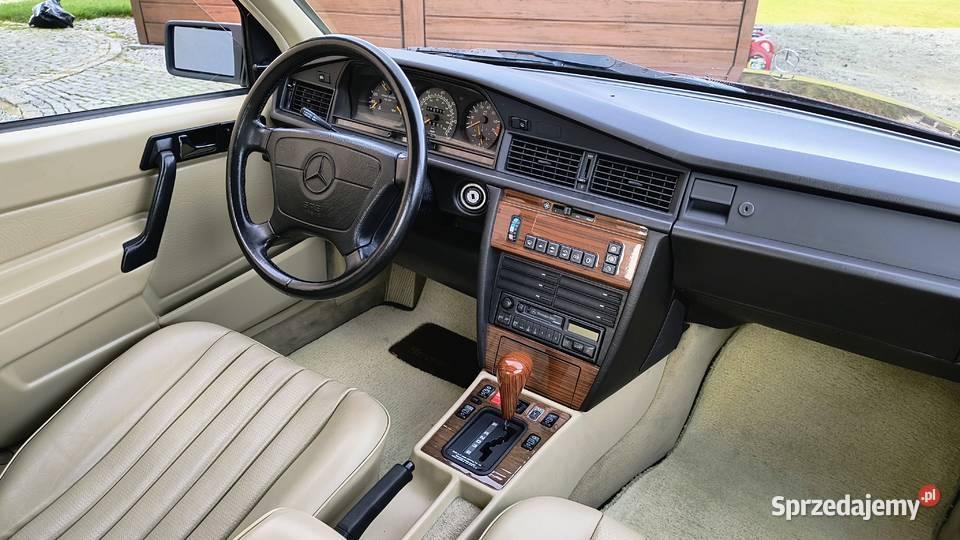 Mercedes 190E w201 26 R6 Wyposażenie FULL Dzierżoniów