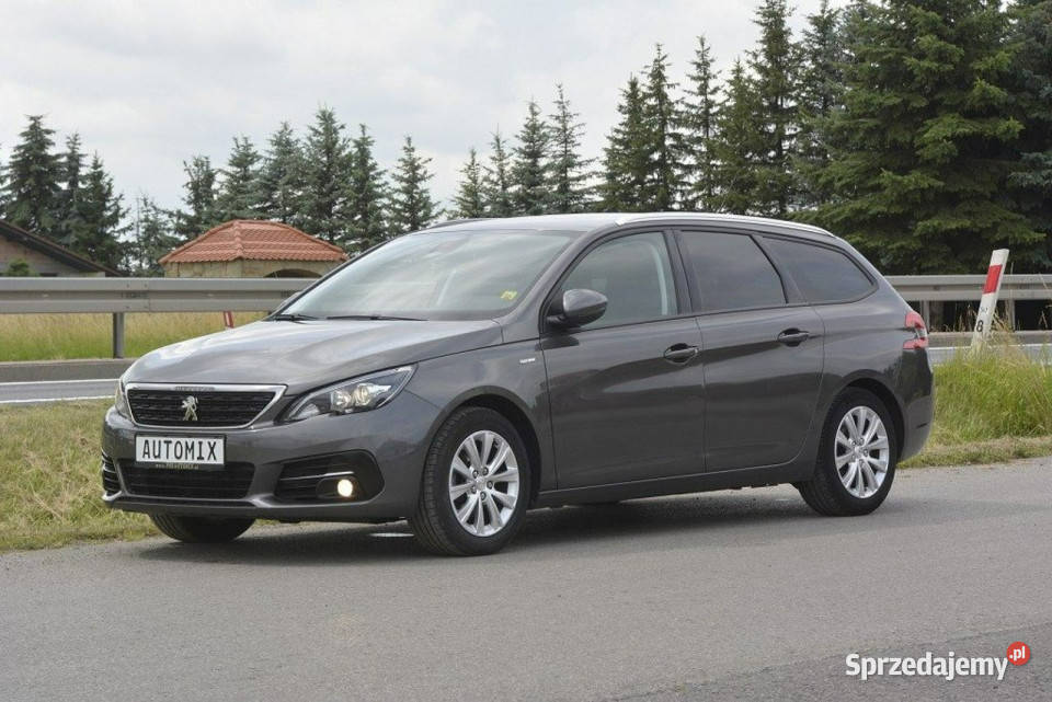 Peugeot 308 12 Turbo doinwestowany hak nawigacja Motoryzacja Sędziszów Małopolski