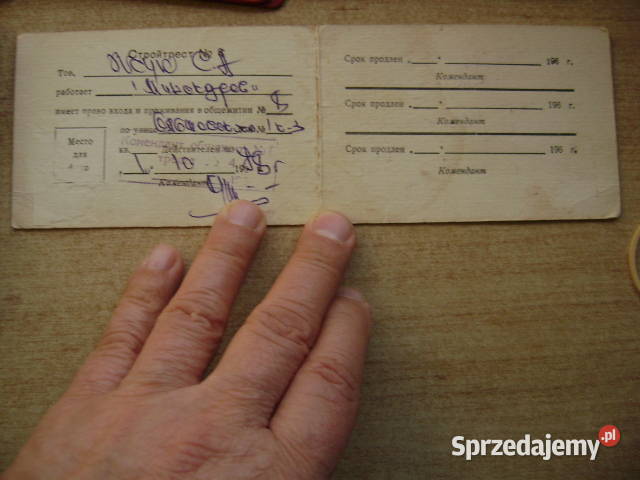 Starocie z PRL Militaria Zestaw 11 legitymacji pomorskie Gdynia sprzedam